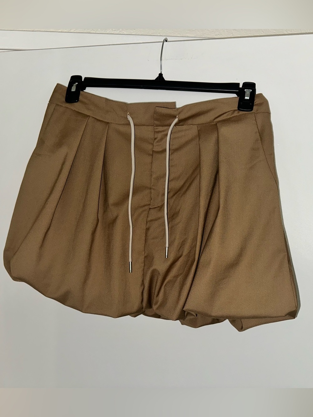 Bar lll khaki Drawstring bubble Skirt NWT